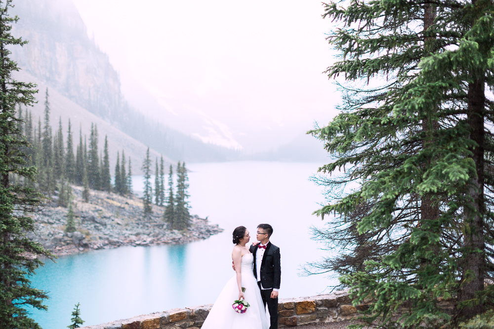 Banff and Moraine Lake Wedding, Calgary Wedding Photographer, Calgary Wedding Photographers, Alberta Photographers, banff wedding photographers