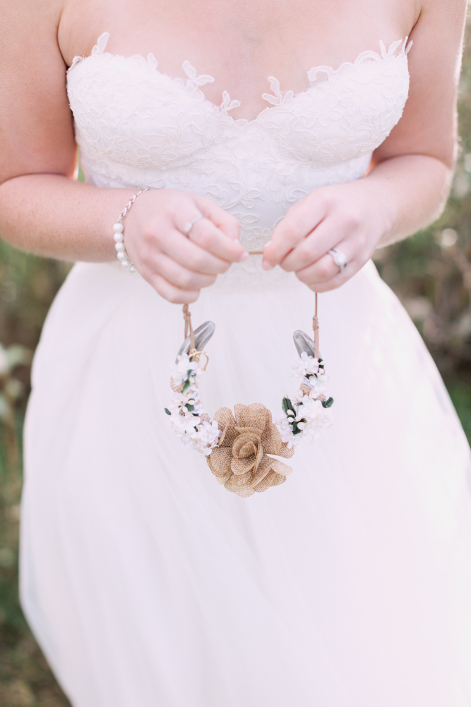 wedding details, bride, wedding dress, horseshoe, calgary