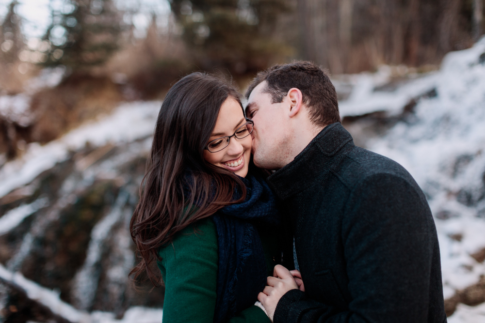 calgary-wedding-photographer-winter-engagement-17