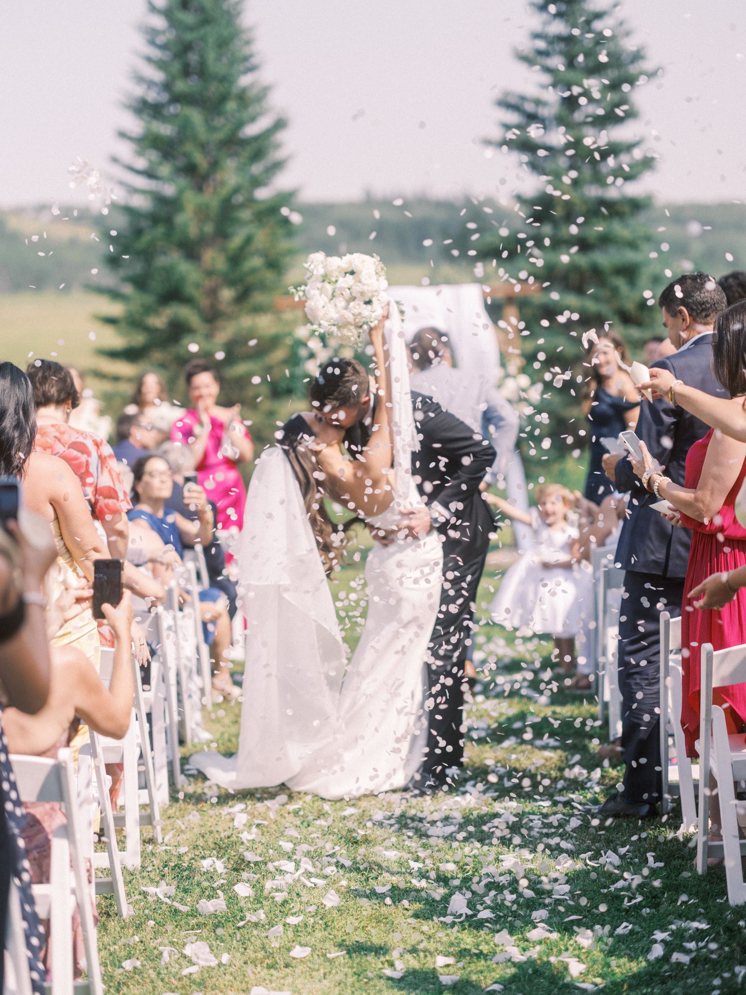 Calgary Wedding Photography Timeline: How Much Time Do You Really Need?