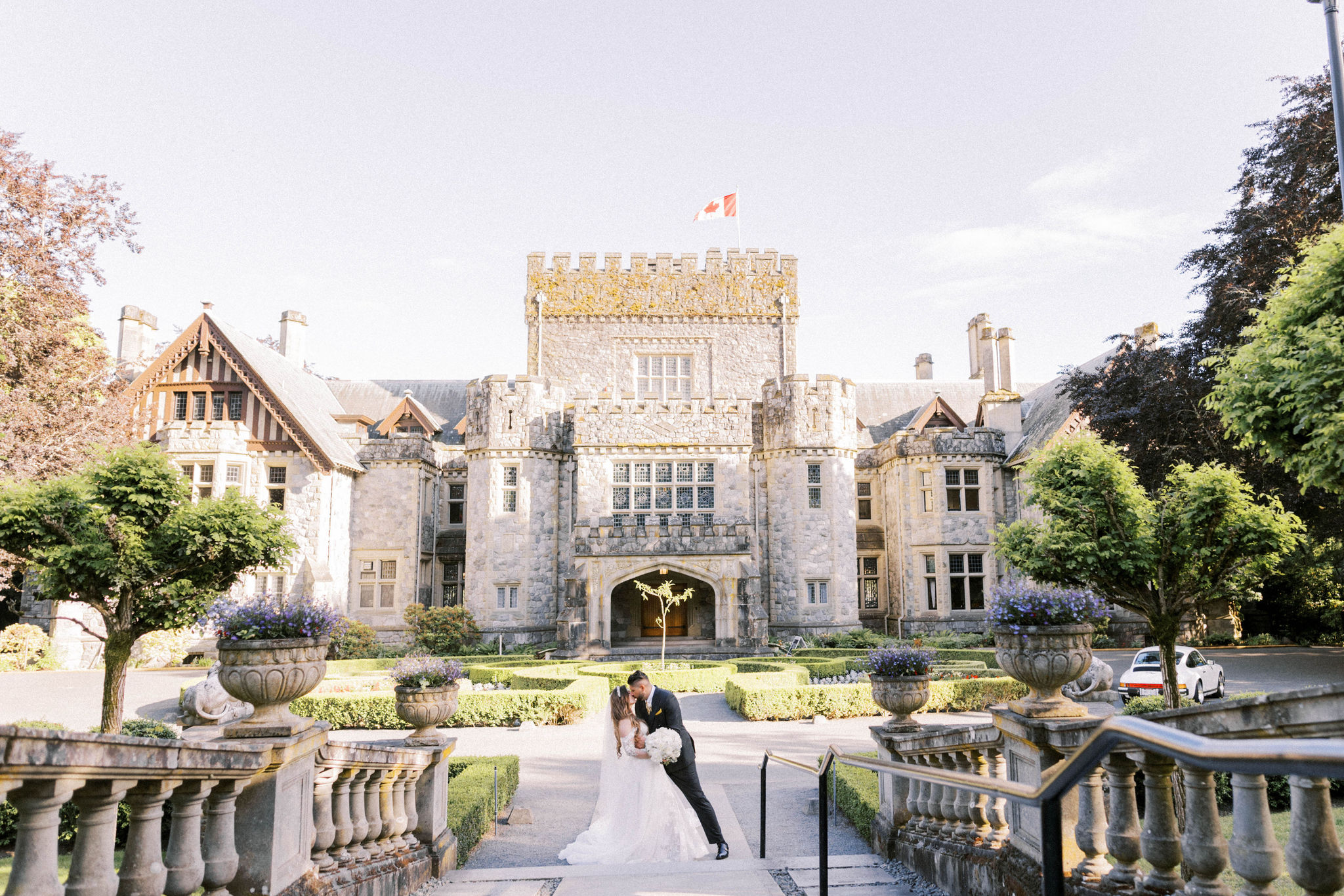 Vancouver Wedding Photographer Nicole Sarah, hatley castle, hatley castle wedding, vancouver photographer, hatley photographer, film wedding, couple kissing in front of castle