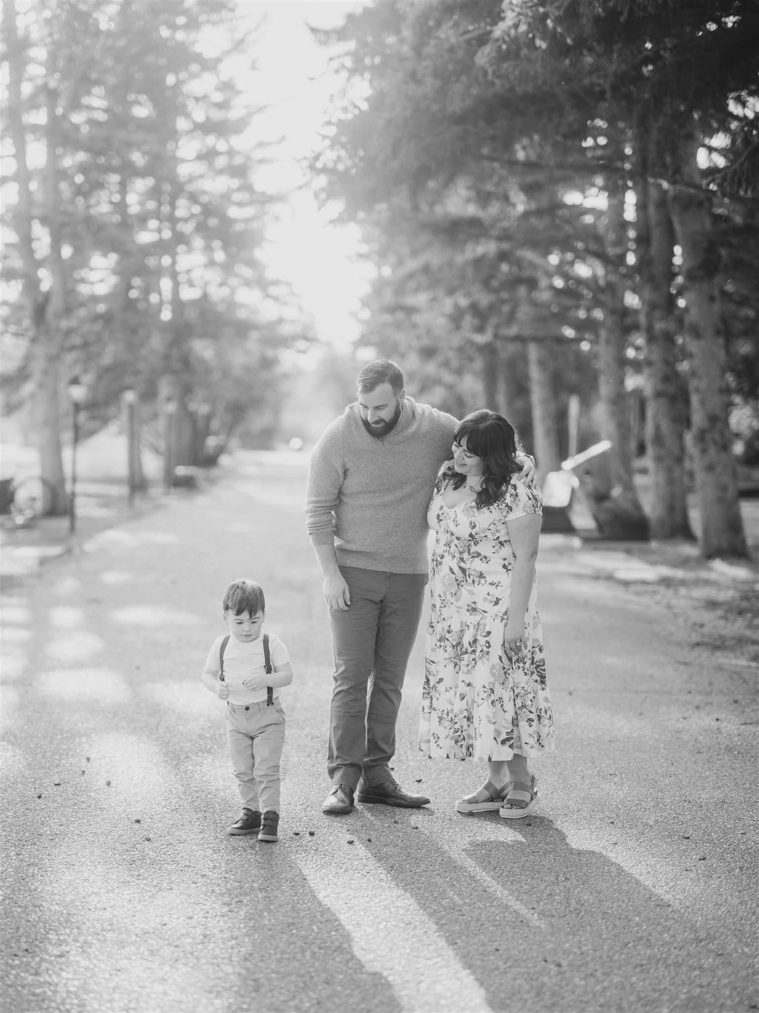 Bow Valley Fall Family Photographer Nicole Sarah, family photos calgary, fall family photo outfits, family photo inspiration, fall wardrobe photos, family smiling fall photos, affordable family photos, fall minis, mom and dad holding toddler, family photo poses