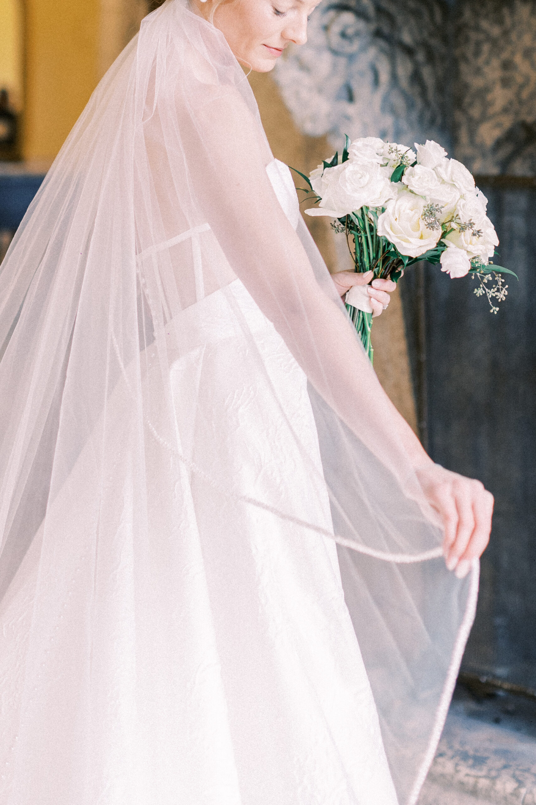 fairmont banff springs wedding, luxury wedding, destination wedding photographer nicole sarah, ralph lauren polo bar wedding, winter wedding, mountain wedding, rocky mountain weddings