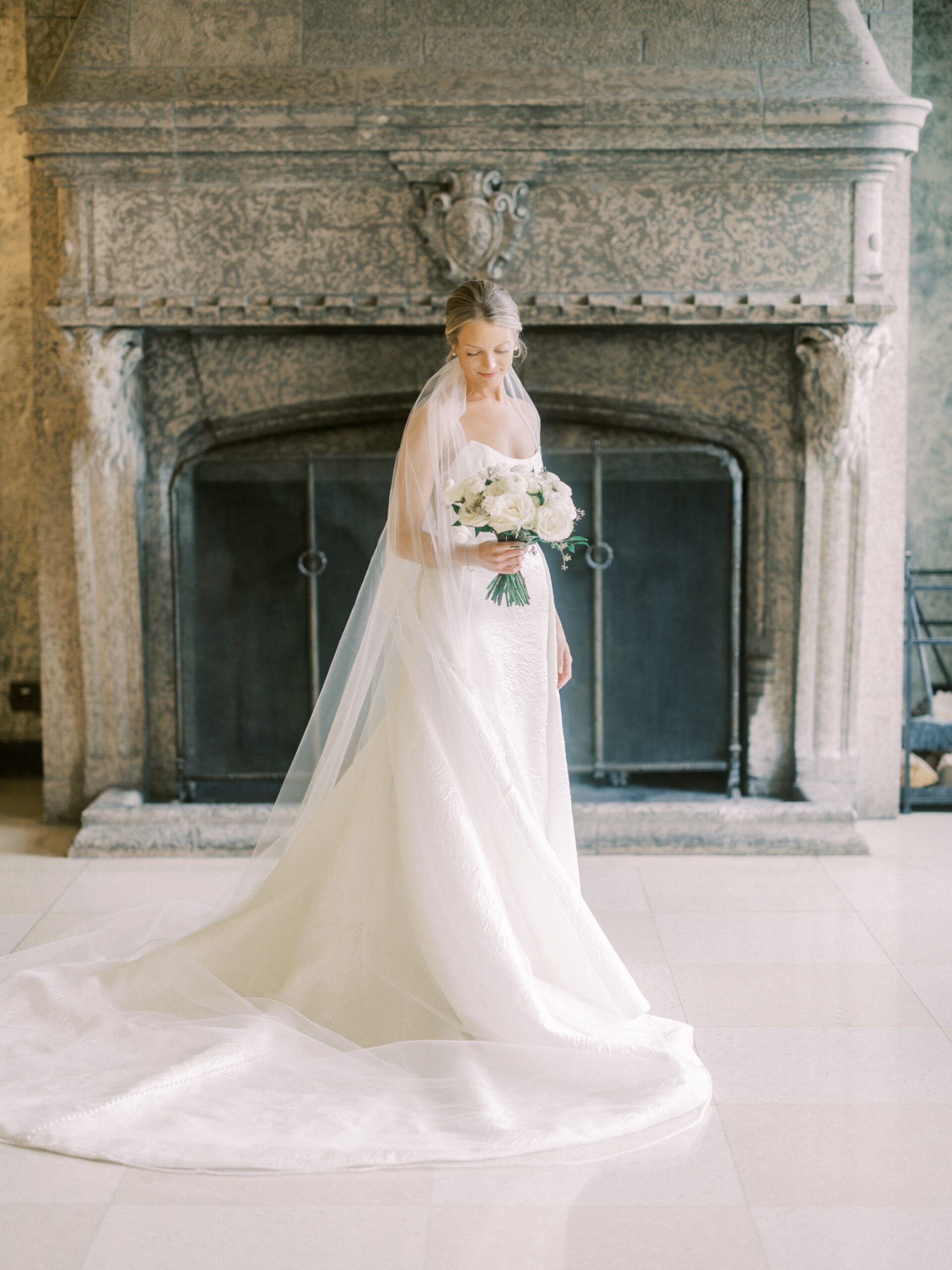 fairmont banff springs wedding, luxury wedding, destination wedding photographer nicole sarah, ralph lauren polo bar wedding, winter wedding, mountain wedding, rocky mountain weddings