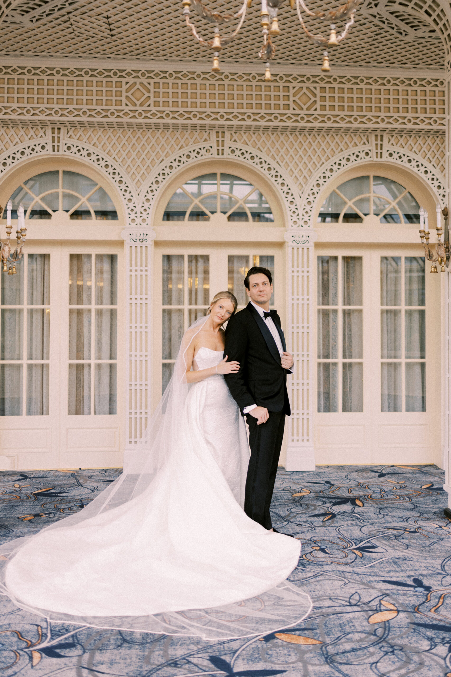 editorial wedding photo, couple poses, fairmont banff springs wedding, luxury wedding, destination wedding photographer nicole sarah, ralph lauren polo bar wedding, winter wedding, mountain wedding, rocky mountain weddings