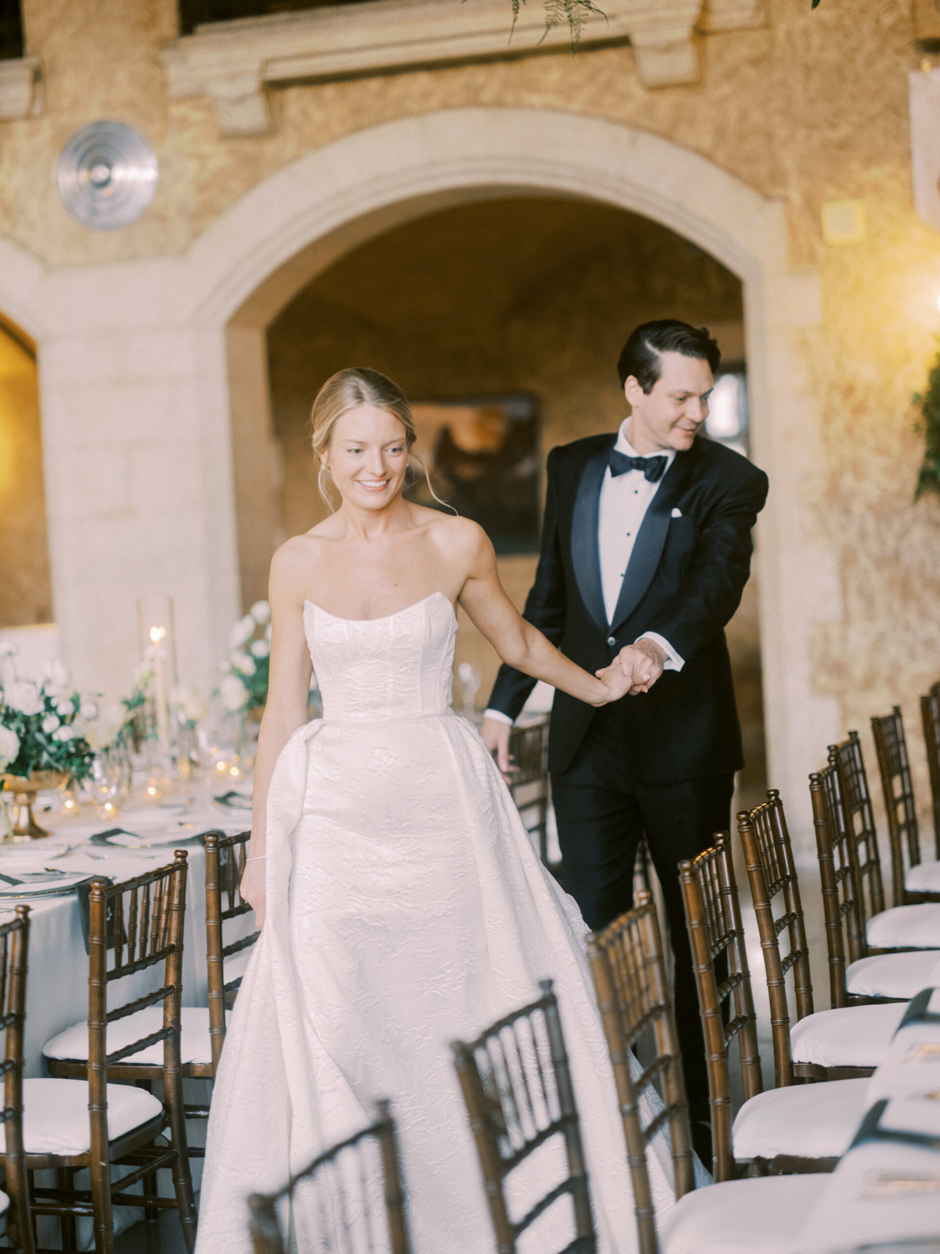 fairmont banff springs wedding, luxury wedding, destination wedding photographer nicole sarah, ralph lauren polo bar wedding, winter wedding, mountain wedding, rocky mountain weddings