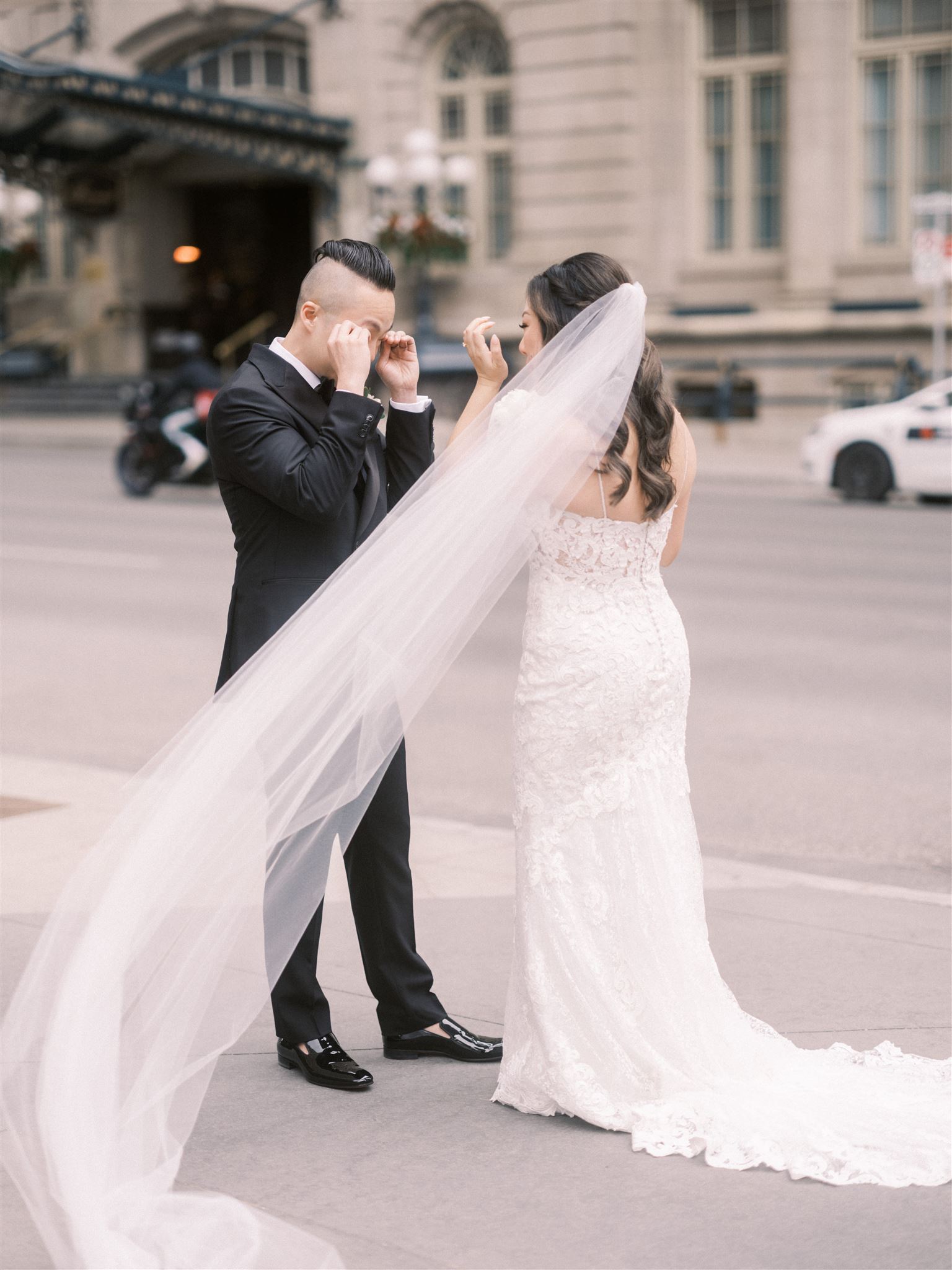 Summer wedding at Fairmont Palliser Calgary, bride getting ready, detail photos, cream flat lay, flat lay photos, palliser wedding, summer wedding photos, nicole sarah, luxury wedding photographer, destination wedding photographer, alberta wedding photography