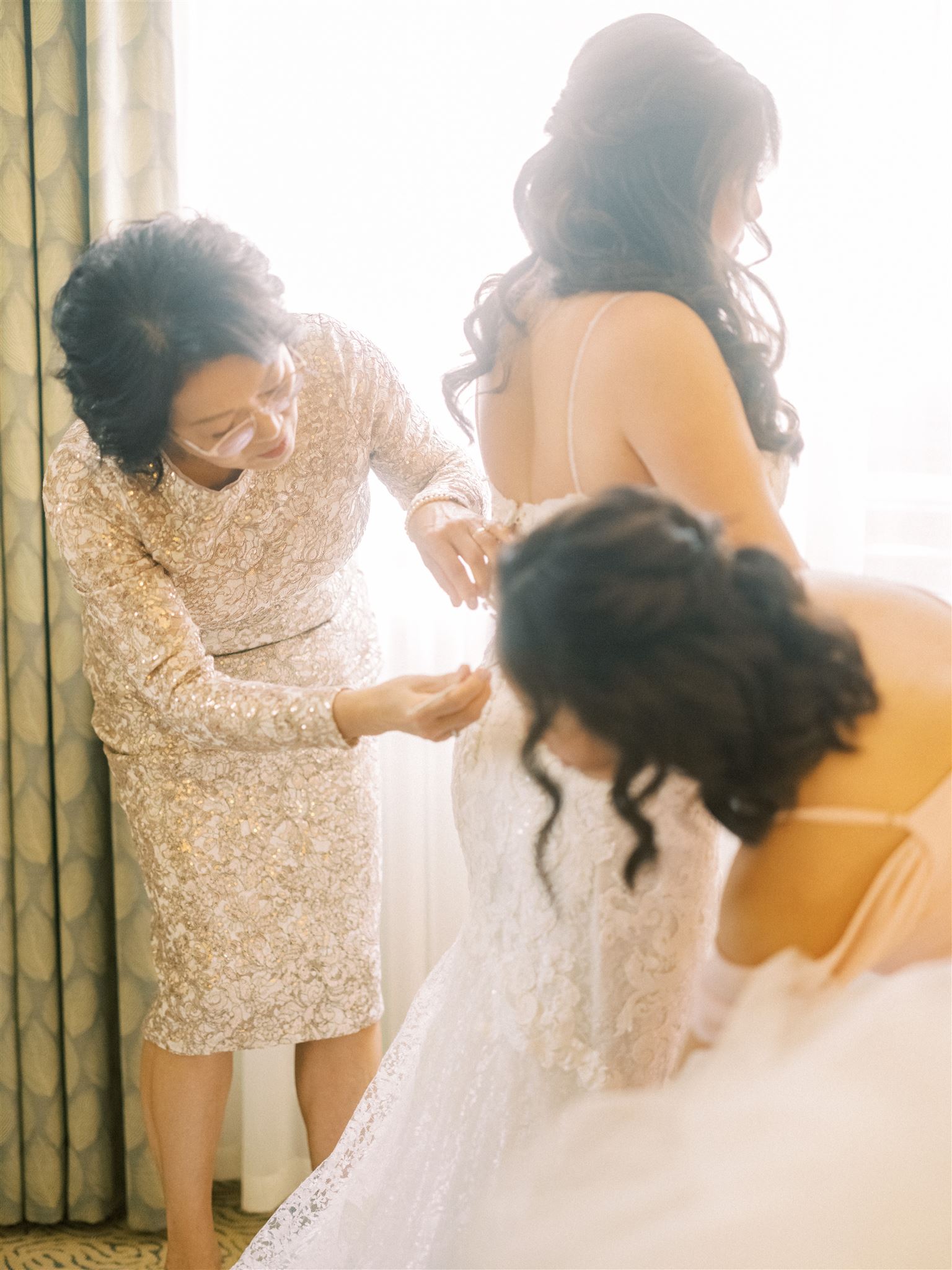 Summer wedding at Fairmont Palliser Calgary, bride getting ready, detail photos, cream flat lay, flat lay photos, palliser wedding, summer wedding photos, nicole sarah, luxury wedding photographer, destination wedding photographer, alberta wedding photography