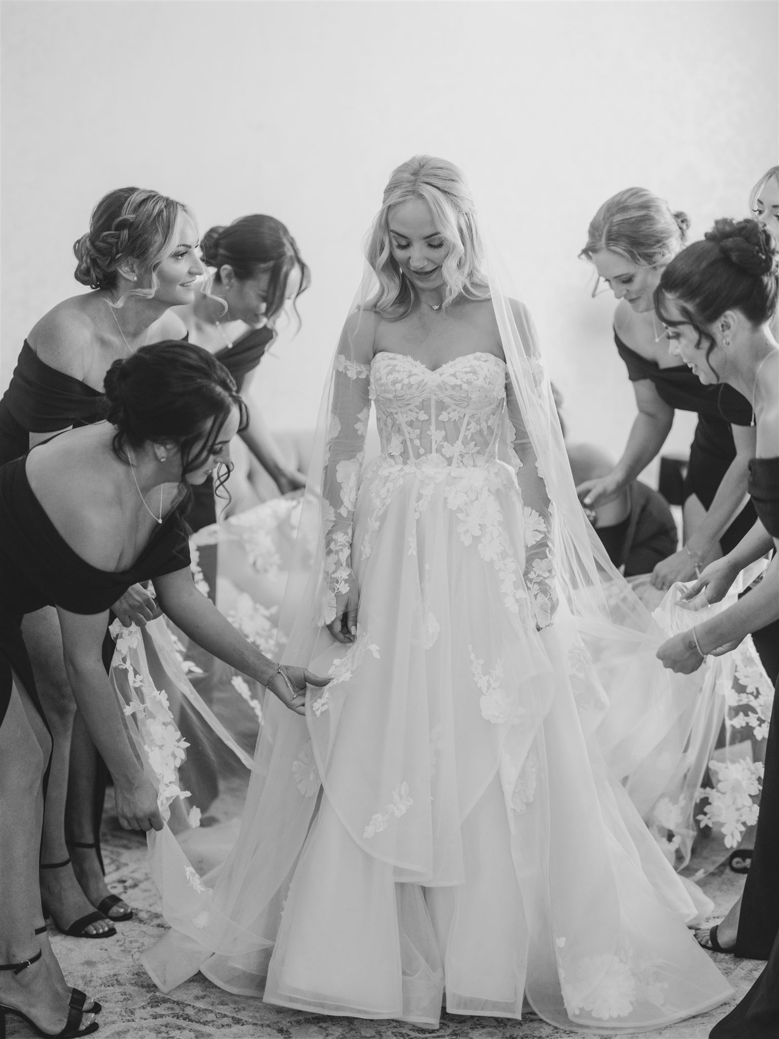 Summer Wedding Inn on Officer's Garden Calgary, bride getting ready, bride candids, bridal getting ready, bride beaded robe, nicole sarah, lace wedding sleeves, bridesmaids helping bride