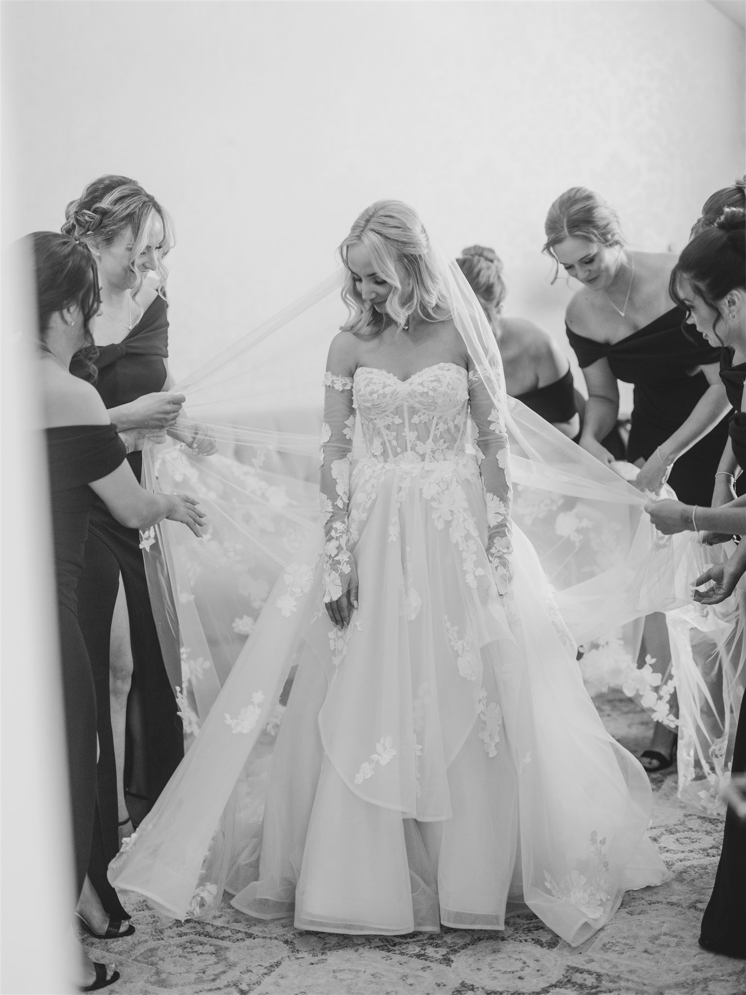 Summer Wedding Inn on Officer's Garden Calgary, bride getting ready, bride candids, bridal getting ready, bride beaded robe, nicole sarah, lace wedding sleeves, bridesmaids helping bride