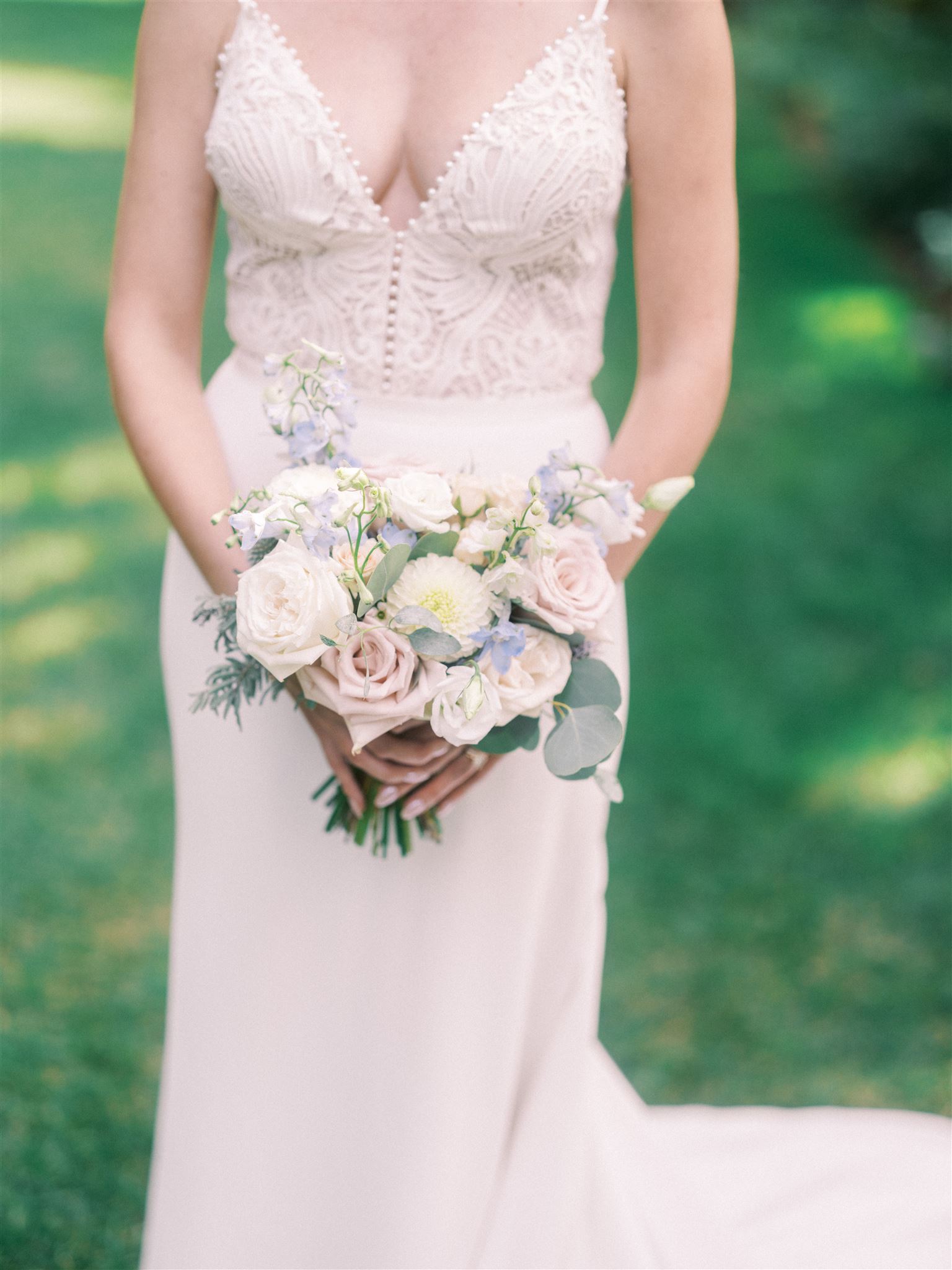 Reader Rock Garden Calgary Elopement, sunset wedding film, lush greenery wedding, elopement photography, calgary elopement photographer, nicole sarah, romantic elopement photos, elopement guide alberta, 