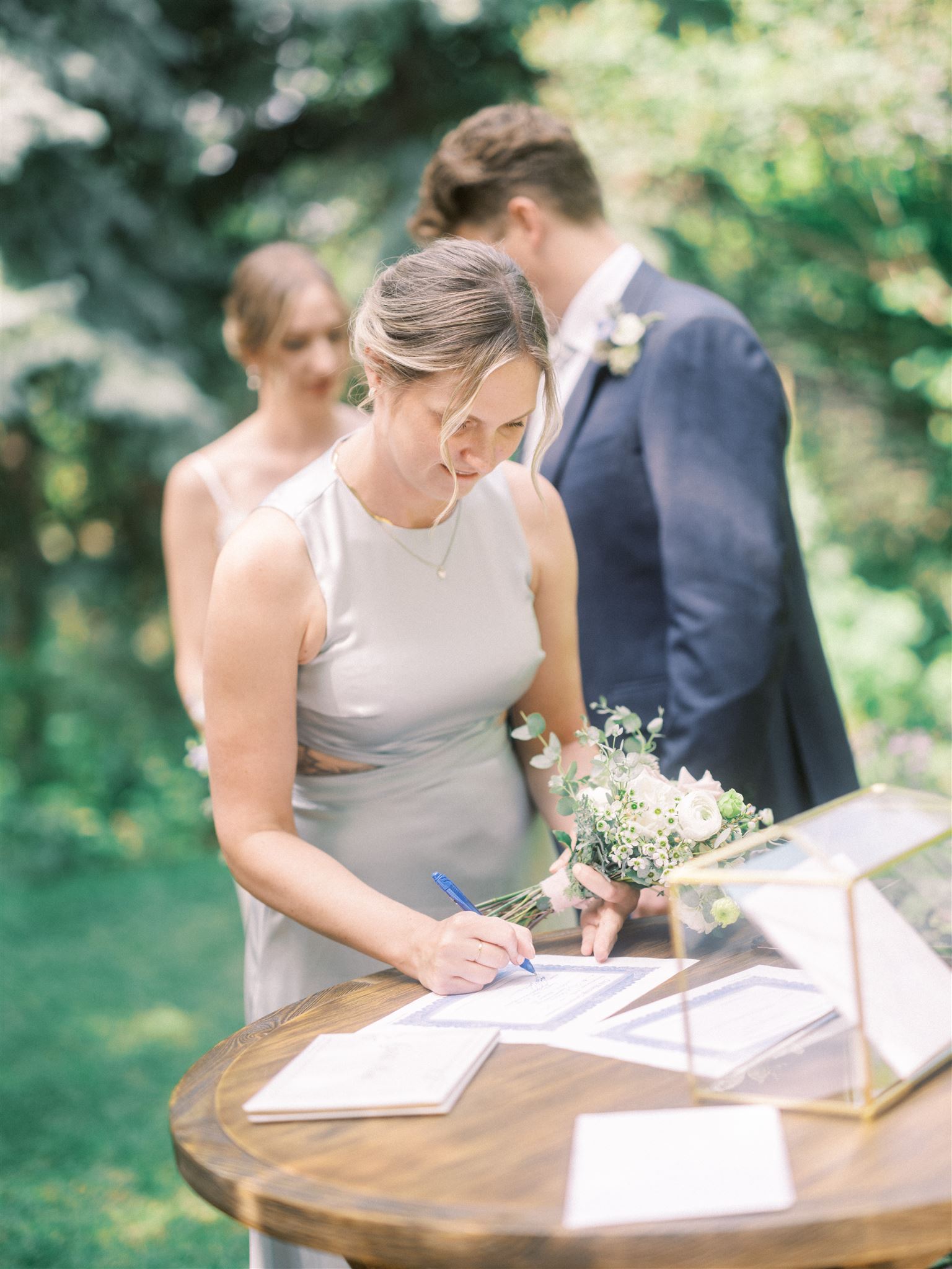 Reader Rock Garden Calgary Elopement, sunset wedding film, lush greenery wedding, elopement photography, calgary elopement photographer, nicole sarah, romantic elopement photos, elopement guide alberta, 